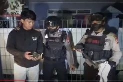 Tawuran Pecah di Makassar, 2 Pelaku Bersenjata Parang dan Busur Diamankan