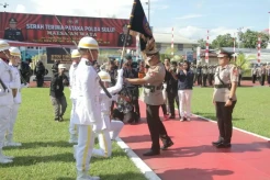 Resmi Jabat Kapolda Sulut, Irjen Pol. Setyo Budiyanto Terima Pataka Maesaan Waya