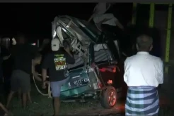 Minibus Hancur Ditabrak KA di Grobogan, 2 Orang Tewas dan Balita Kritis