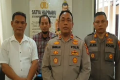 Ogah Beri Uang Parkir,...
