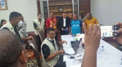 KPK Periksa Gubernur Papua Lukas Enembe 1,5 Jam, Ini Hasilnya