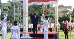 Terharu! Soepardjo, Veteran Perang Berusia 97 Tahun Tegap Berdiri Jadi Inspektur Upacara Hari Pahlawan