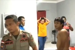 Terlanjur Lepas Baju...