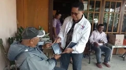 Usai Bagi-bagi Dispenser, Perindo Juga Bagikan Alkitab untuk Para Lansia di Langowan