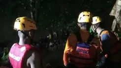 Kronologi Jembatan di Tasikmalaya Ambruk, 3 Pengendara Motor Jatuh Terseret Arus