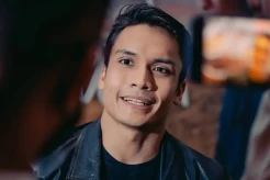 Otot Randy Pangalila...