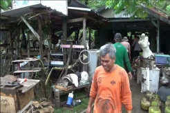 Pasca Banjir, Warga Kota Parepare Gotong Royong Bersihkan Material Sampah