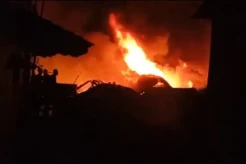 Pasar Kesamben Blitar Terbakar Hebat, Ratusan Lapak Pedagang Ludes