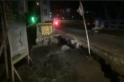 Digerus Banjir, Jembatan Penghubung Jatim-Jateng Terancam Longsor