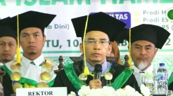 Wisuda 390 Mahasiswa, TGB Kenang Awal Berdirinya IAIH Hamzanwadi