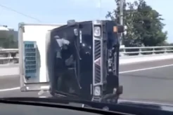 Pecah Ban, Mobil Boks...