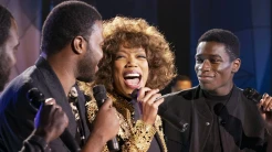CERMIN: Nostalgia Bersama Whitney Houston