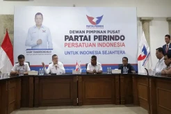 Sekjen Perindo Harap...