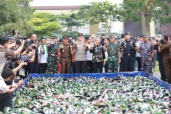 Jelang Akhir Tahun, Polda Riau Musnahkan Sejumlah Barang Sitaan