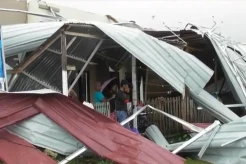 Diterjang Angin Kencang, Puluhan Rumah Rusak dan 1 Warga di Pangkep Terluka