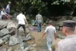 Loncat di Air Terjun Setinggi 10 Meter, 2 Siswi SMP Tewas Tenggelam