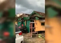 45 Rumah di Bojonegoro Rusak Diterjang Angin Kencang, 1 Orang Terluka