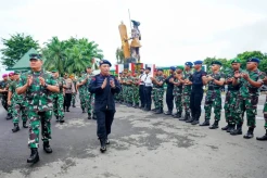 Kapolri: TNI-Polri Siap...