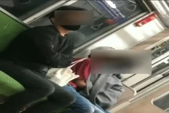 Pasutri Mesum di KRL,...