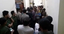 Pemerkosa Siswi SMA...