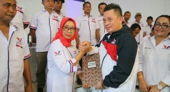Serahkan SK Pengurus Perindo Asahan, Rudi Minta Kader Solid Songsong Pemilu 2024