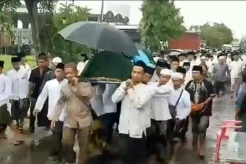 Sebelum Meninggal, Santri...