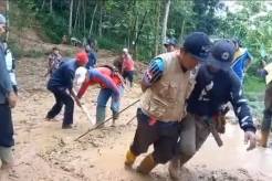 Tebing Setinggi 60 Meter Longsor, Jalur Selatan Jabar Terputus