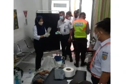 Pecah Ketuban di Dalam KRL, Ibu Ini Lahirkan Bayi di Stasiun Tanah Abang