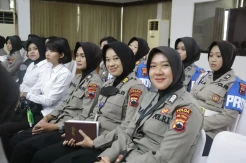 Polwan Didorong Jadi Influencer Medsos, Kapolda Jateng: Pasti yang Komen Banyak!