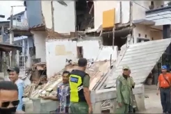 Cimahi Gempar! Rumah Mewah 2 Lantai Tiba-tiba Ambruk dan Hancur