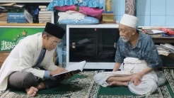 Kunjungi Abuya Muhtadi, TGB Dapat Wejangan Jaga Kerukunan Umat