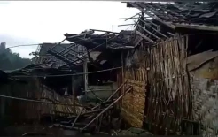 159 Rumah Rusak Parah Disapu Angin Puting Beliung di Banyuwangi