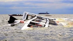 Kapal Pembawa Garam Tenggelam di Perairan Flores, 3 ABK Terjun ke Laut