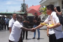 Kejati Papua Limpahkan...
