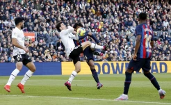 Hasil Liga Spanyol Barcelona vs Valencia: Blaugrana Menang dengan 10 Pemain