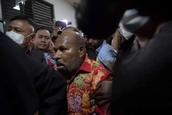 KPK Kejar Aliran Uang...