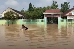 Banjir Rendam Persawahan di Kediri, Petani Terancam Gagal Panen
