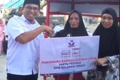 Peduli Pedagang Kecil, Perindo Bagikan Gerobak di Donggala