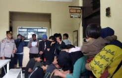 Bangunkan Sahur Sambil Bawa Senjata Tajam, Belasan Remaja Cimahi Diamankan