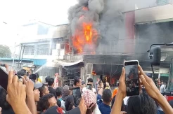 Kebakaran Melanda Sejumlah Ruko di Permukiman Padat di Pematang Siantar