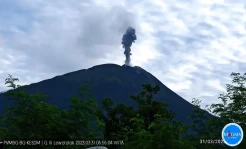 2 Kali Erupsi, Gunung Api Ile Lewotolok Semburkan Abu Setinggi 700 Meter