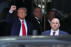 Donald Trump Ditahan