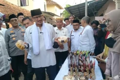 Sandiaga Uno Dorong Santri Cirebon Go Digital dan Ciptakan Lapangan Kerja