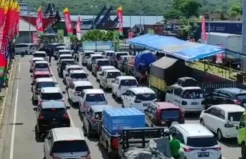 Penampakan Pemudik dari Pulau Bali ke Jawa Padati Pelabuhan Gilimanuk