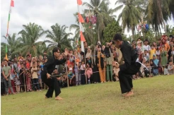 Pererat Silaturahmi, Warga Limau Manis Jambi Tutup Idulfitri dengan Tradisi Silat Gelanggang