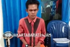 Lecehkan Bocah di Bawah...