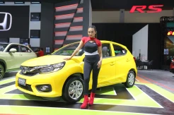 Perbedaan Pelat Mobil Cash dan Kredit yang Perlu Diketahui