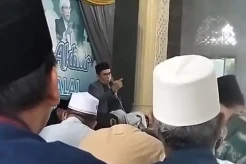 Ini Pesan TGB Zainul Majdi di Hadapan Ribuan Jemaah yang Memadati Masjid Baiturrahman