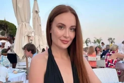 Kisah Guru Cantik Rusia...