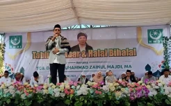 TGB Zainul Majdi Hadiri Tablig Akbar yang Diikuti Ribuan Jamaah di Lapangan Garuda Lombok Timur